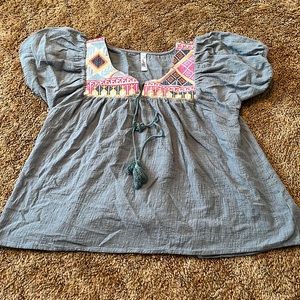 Women’s blouse